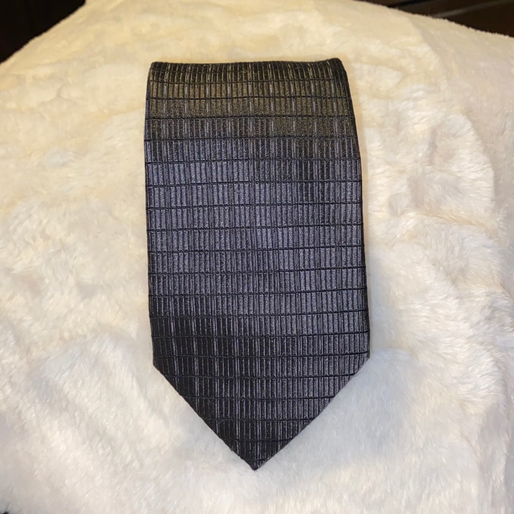 Silk tie